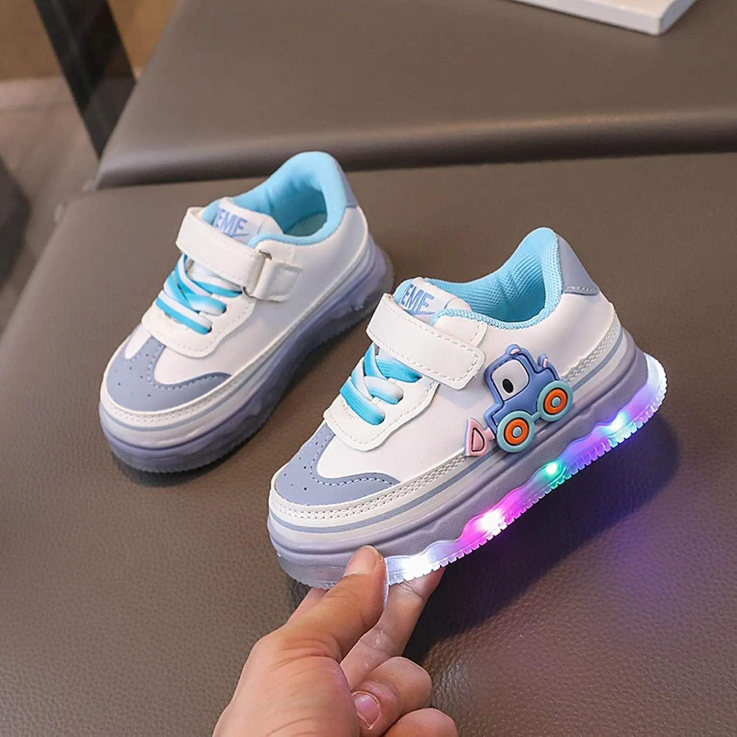 Baby Kids Light Up Platform Heel Flat Sneakers Flash Running Toddler Infant Sports Athletic Casual Casual Shoes