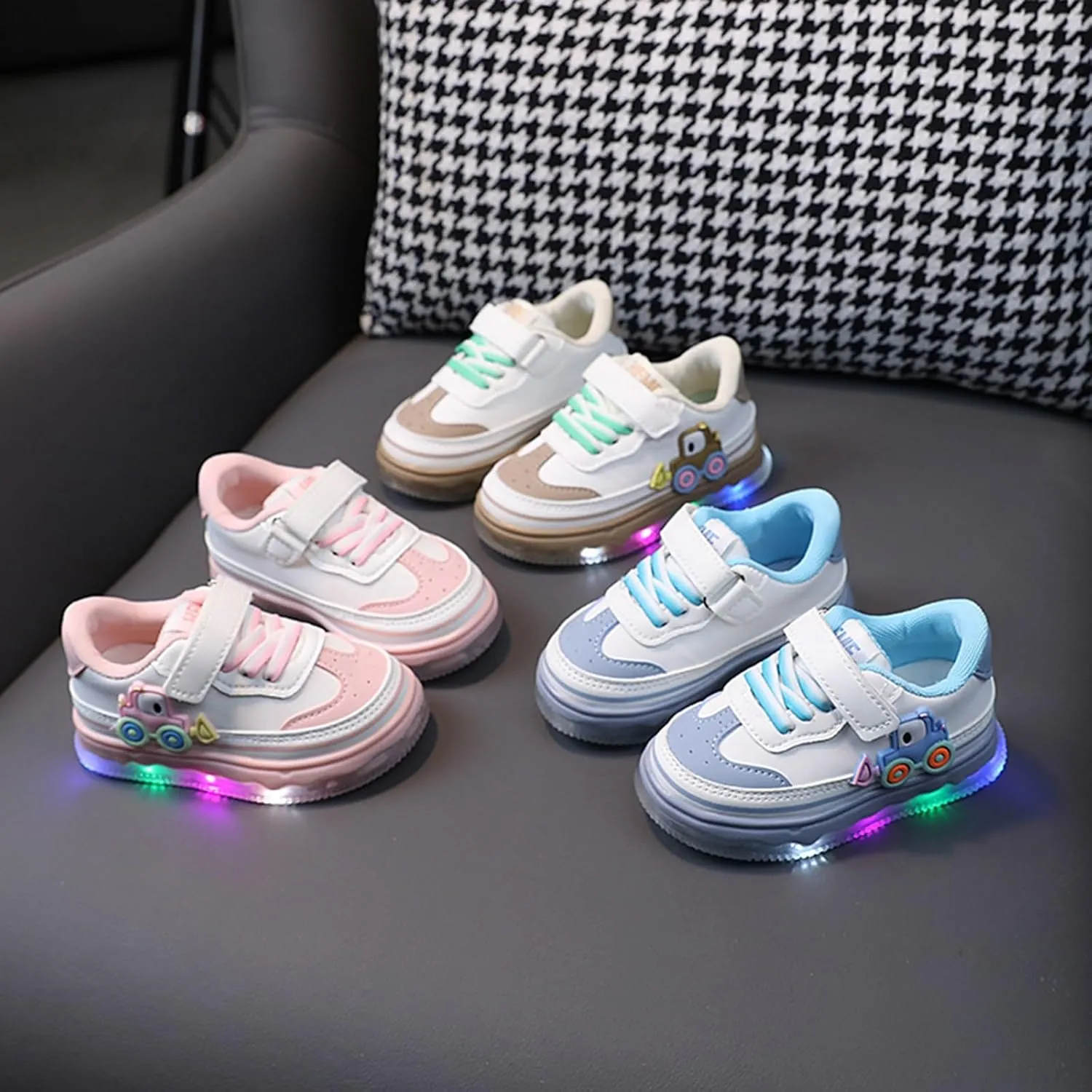 Baby Kids Light Up Platform Heel Flat Sneakers Flash Running Toddler Infant Sports Athletic Casual Casual Shoes