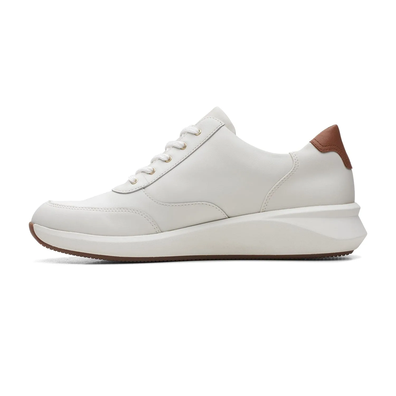 Clarks Un Rio Zip Shoes (Wide Fit)