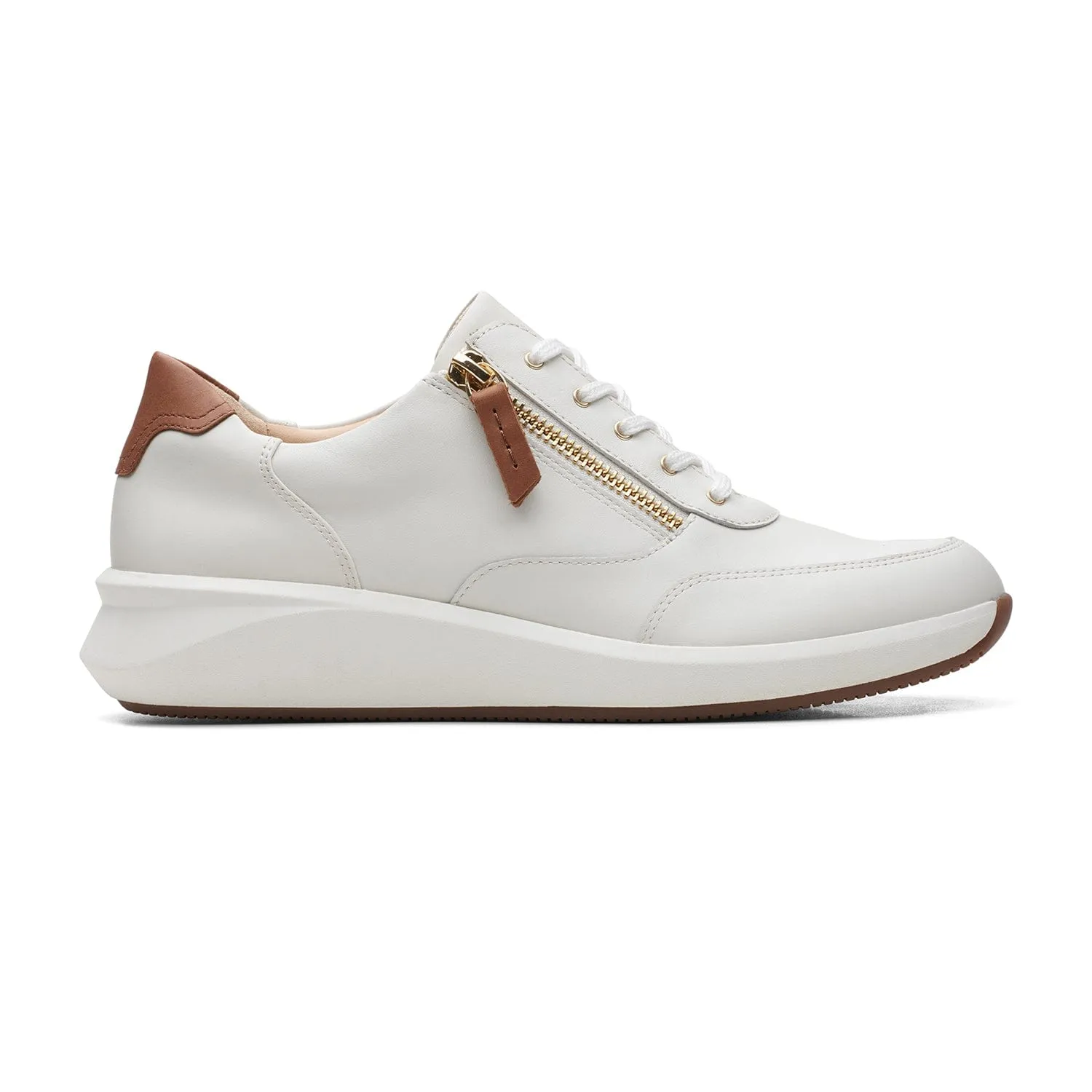 Clarks Un Rio Zip Shoes (Wide Fit)