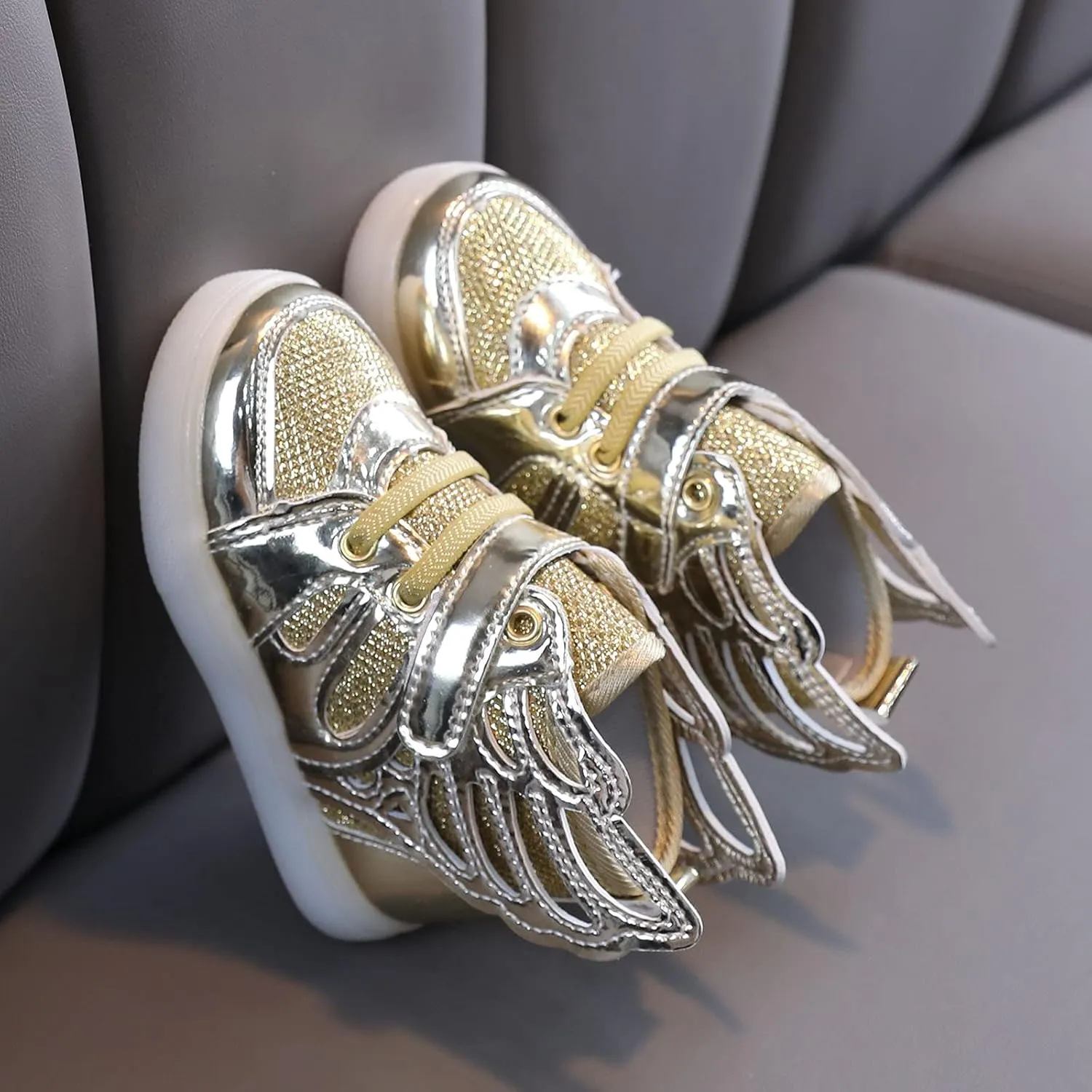 Flat Noon Slip Light up Sneakers for Toddler Baby Boys Girls Infant First Walking Sport Shoes Lightweight Strap Shoes