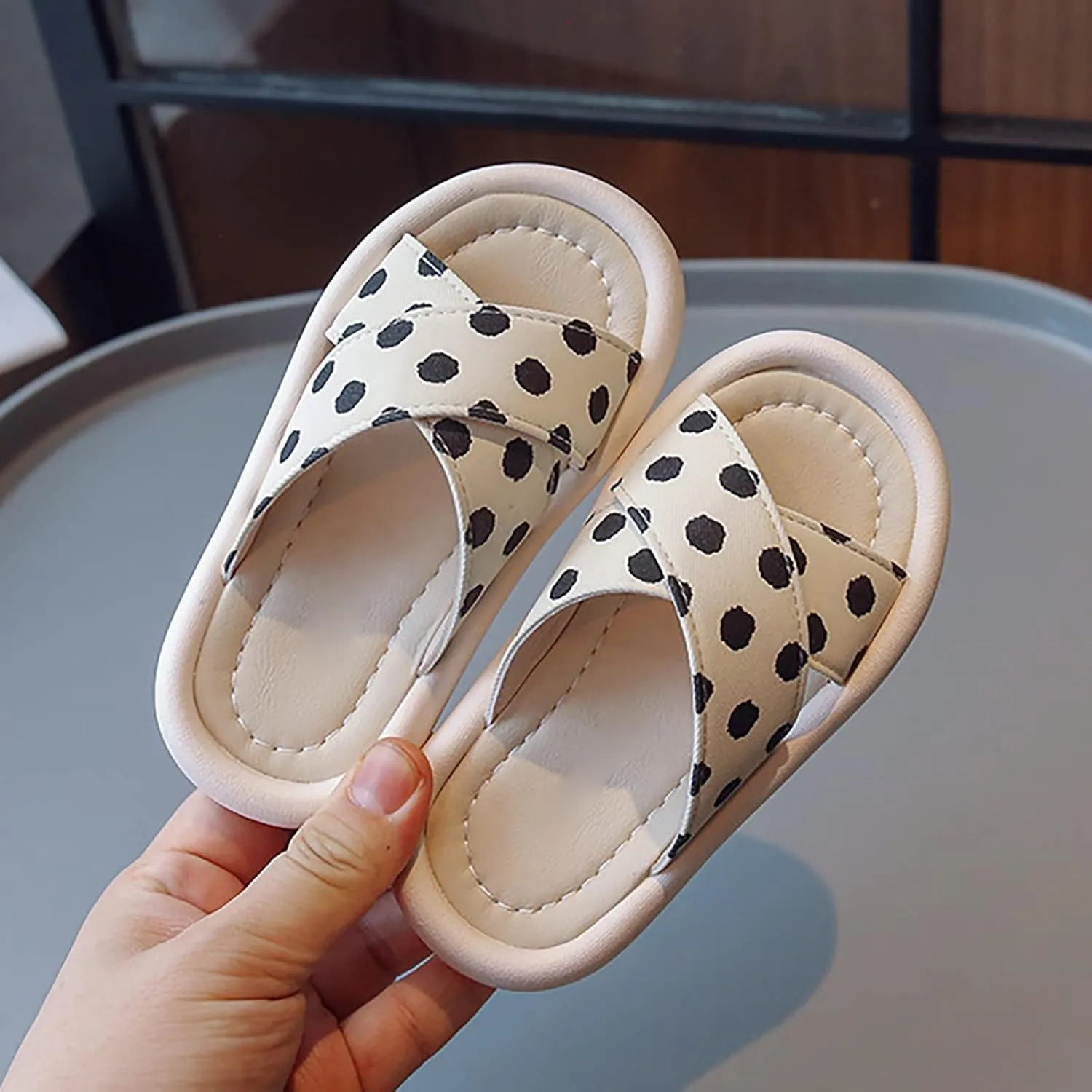 Girls Polka Dot Slides Soft Sole Anti Slip Open Toe Beach Swim Pool Water Sandals Kids Bedroom Slippers Little Girls