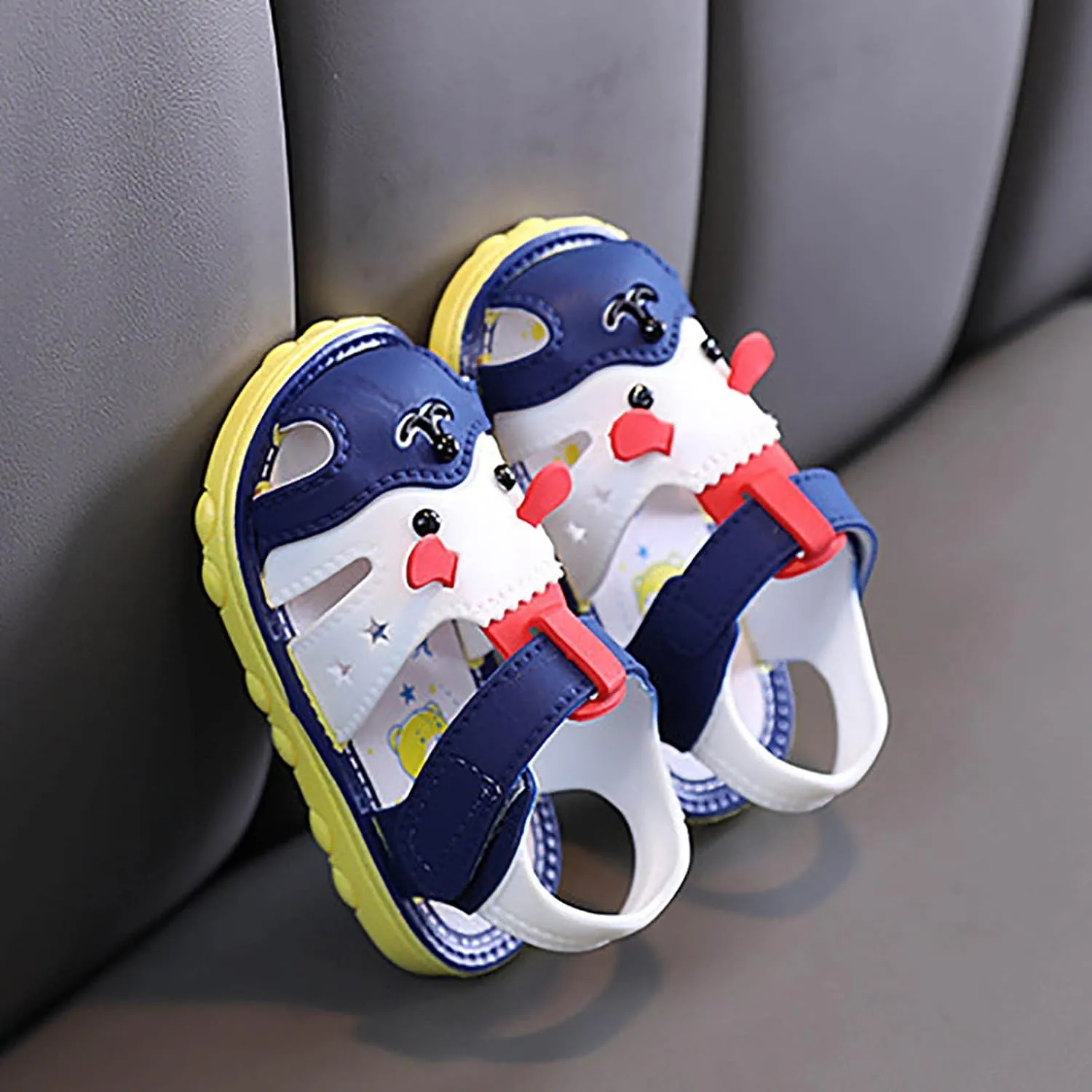 Infant Boys Girls Anti Slip Cartoon Dog Sandals for Outdoor Walking Closed Toe Soft Sole Sandals for 2025 Summer