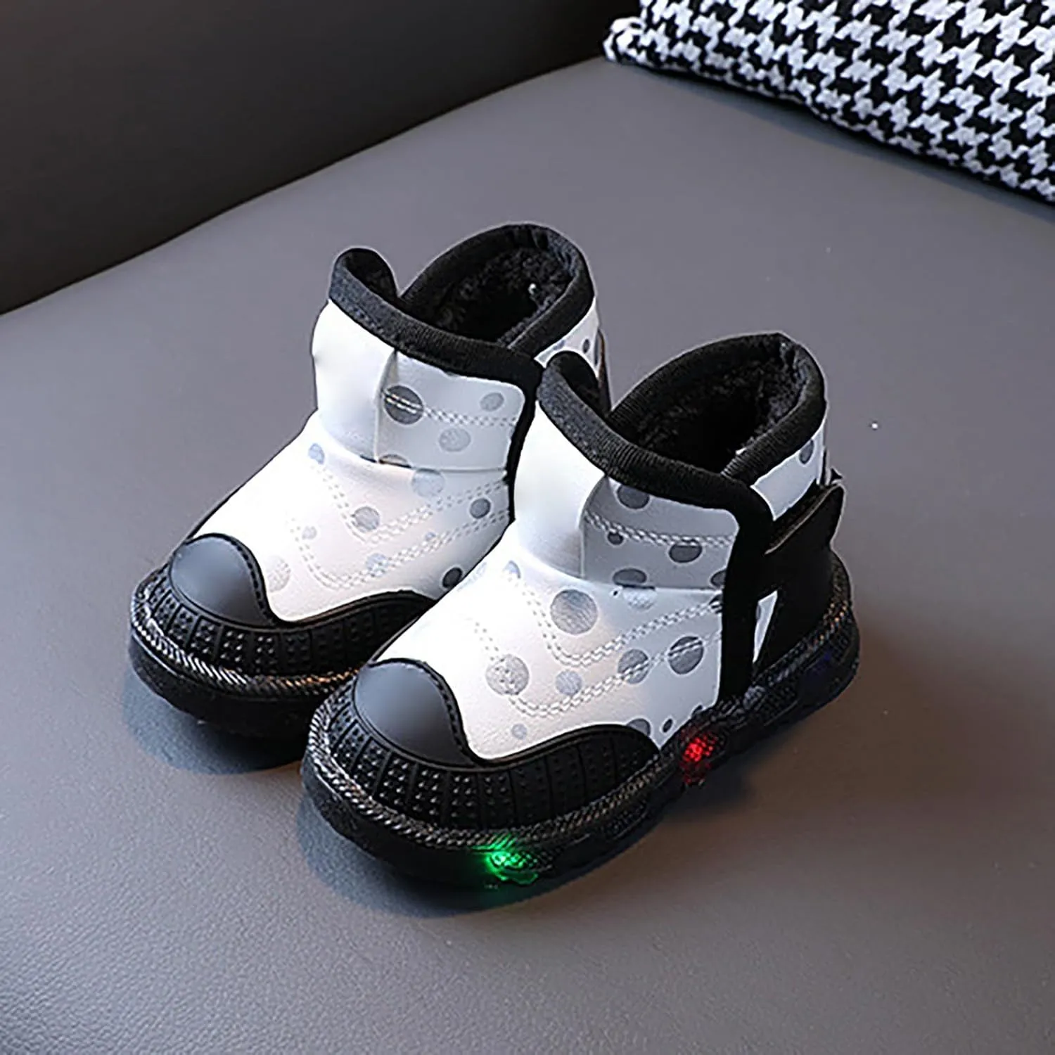 Infant Boys Girls Thicken High Top Luminous Sneakers Fleece Plush Soft Lightweight Light Up Size 11 Kids Shoes Girls