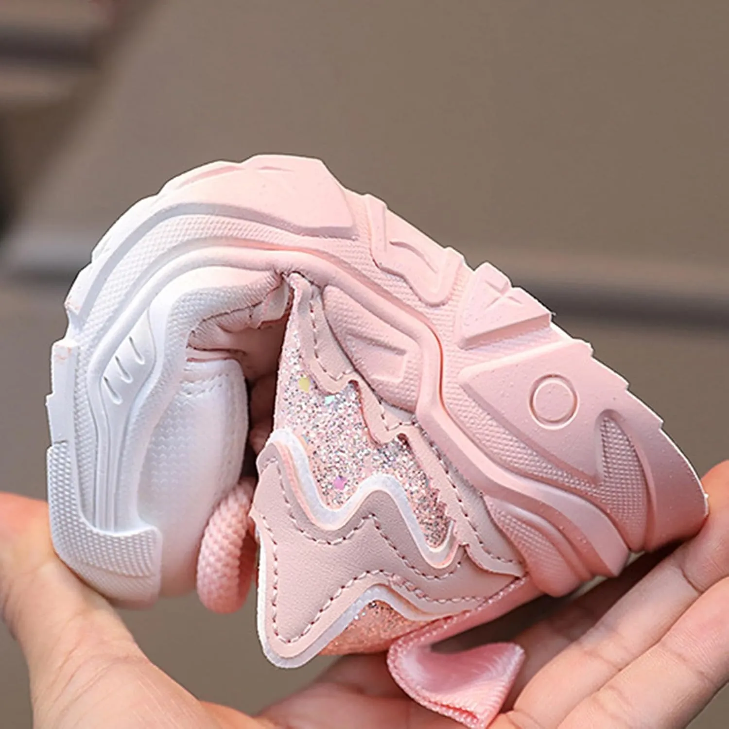 Kids Girls Tennis Shoes Lightweight Breathable Running Athletic Sneakers Comfortable Casual Light up Toddler Girls Shoes