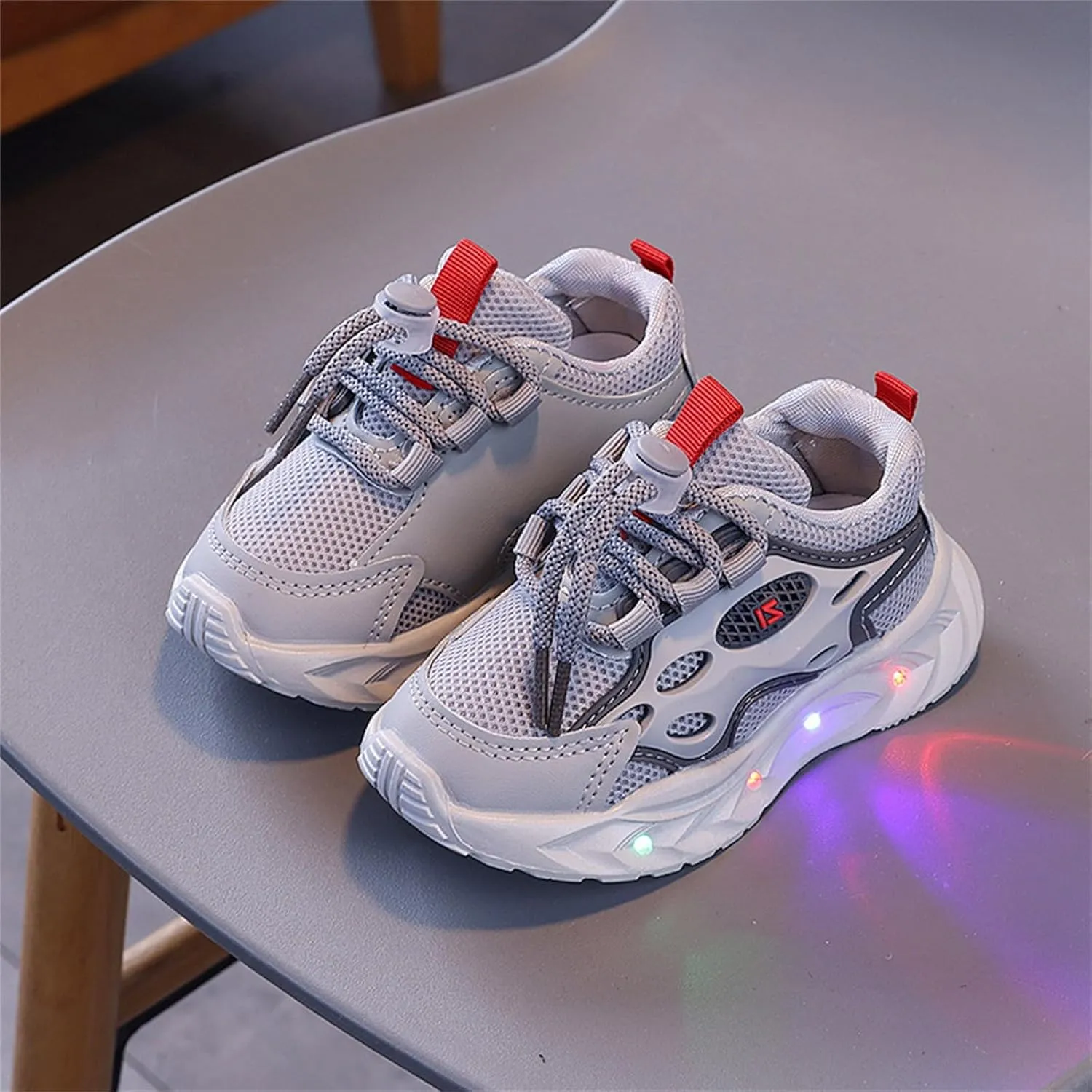 Kids Light-Up Sneakers Flashing Sports Shoes Fashion Glowing Trainer Luminous Running Athletic Shoes for Boy Girl