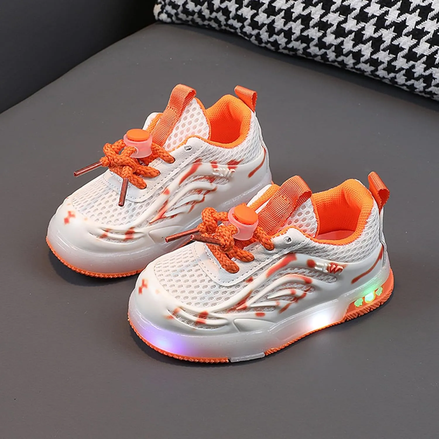 Light Up Shoes Toddler Mesh Lightweight Casual Sneaker Lac Up Non-Slip Led Shoes Toddler Luminous Shoes