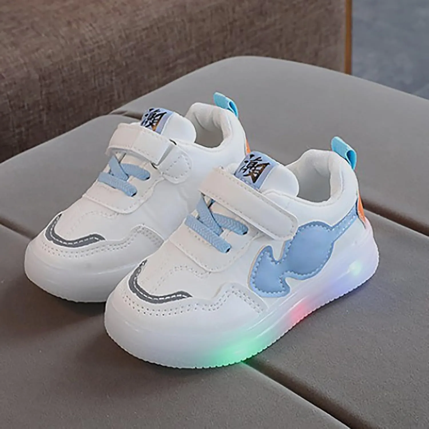 Light Up Shoes Toddler Slip On Lightweight Casual Sneaker Non-Slip Luminous Shoes Platform Walking Shoes