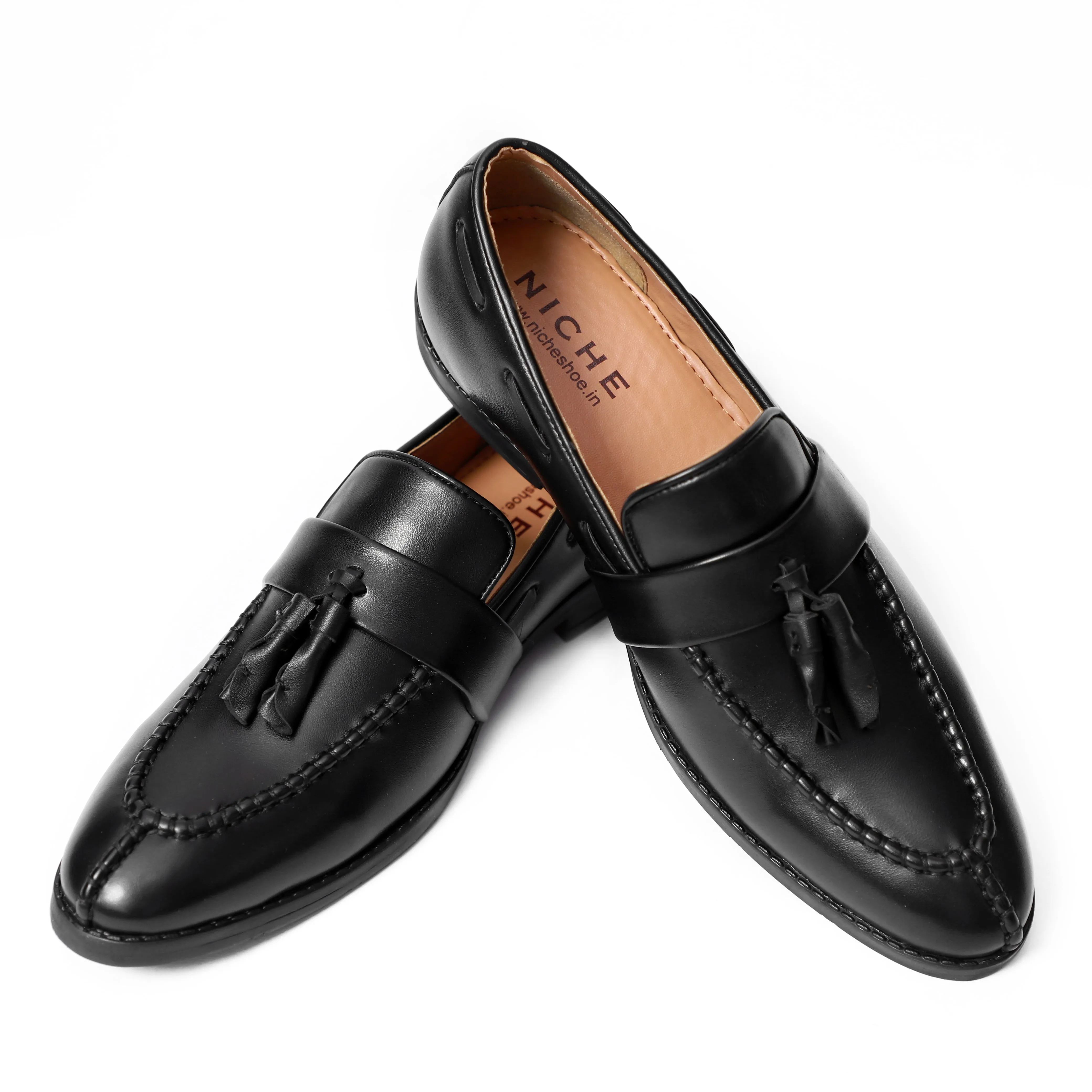 NICHE Peru Black Asthetic Tassel Loafer