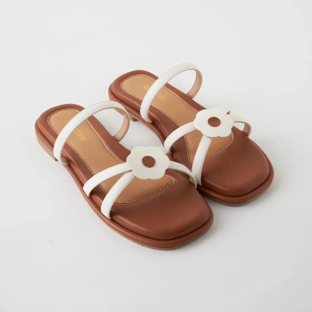 Serene Sandals in Hana White