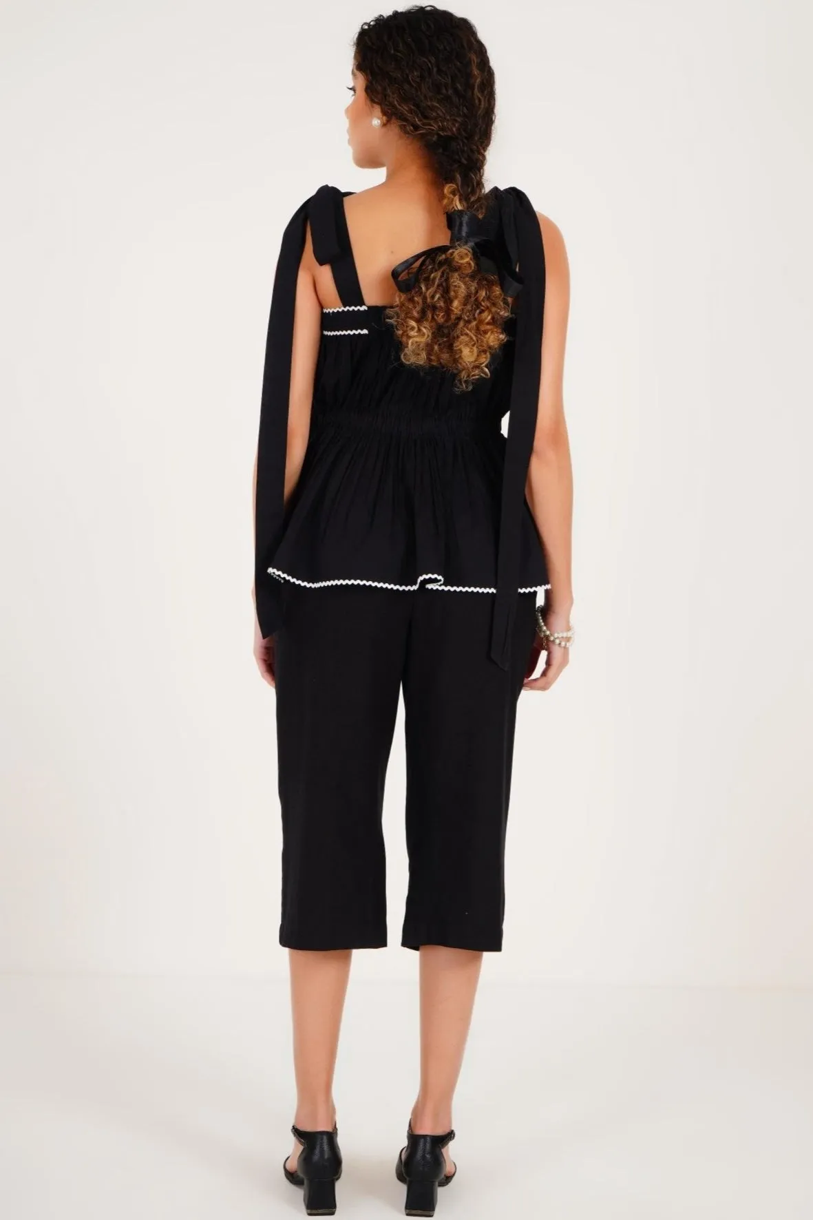The Noir Top