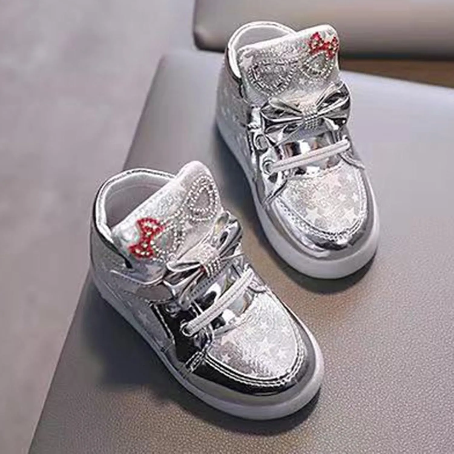 Toddler Light Up Sneaker Baby Infant Newborn First Walking Sport Shoes with Bow Girls Boys Led Outdoor Slip On Shoes